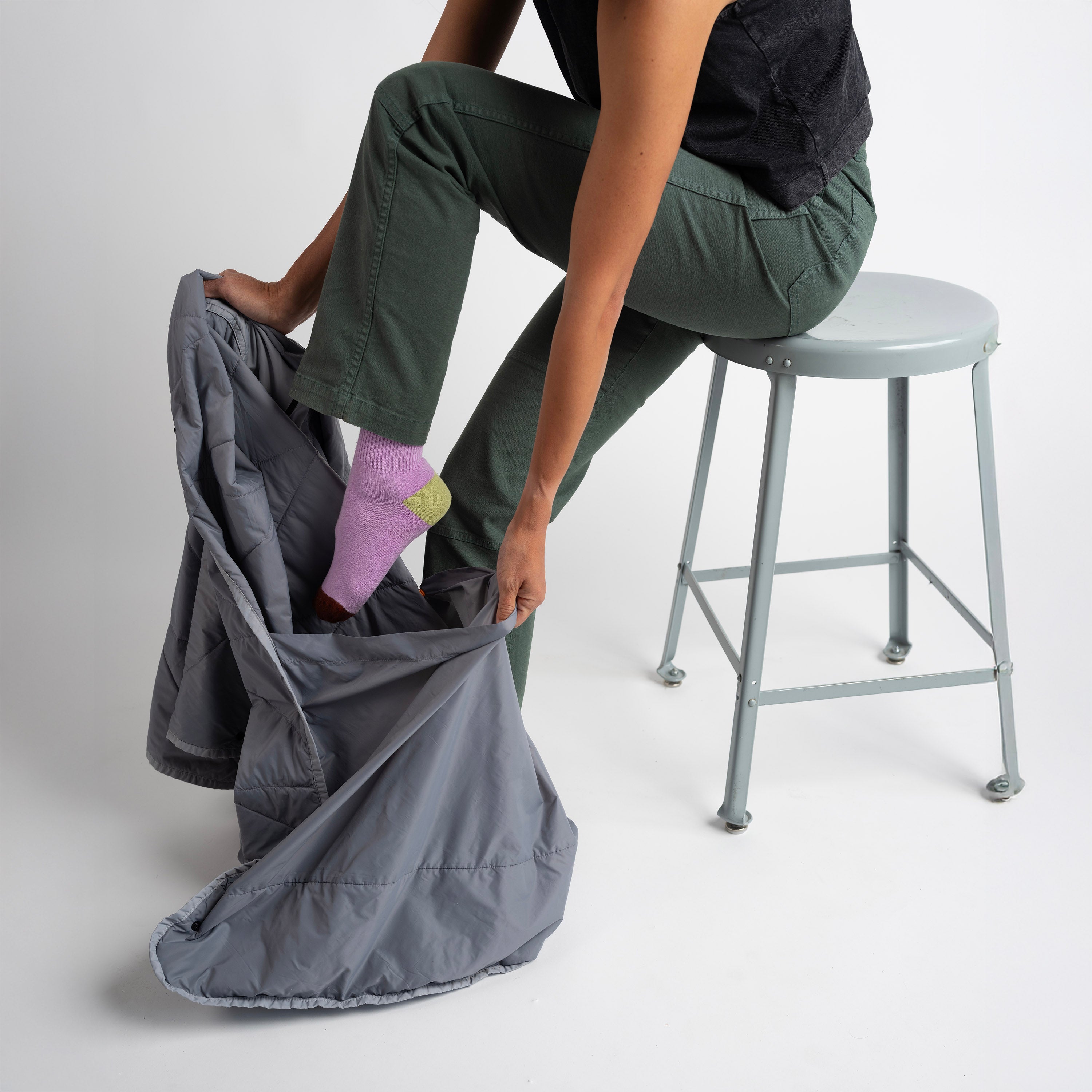 Layover™ Travel Blanket - Packable & Puffy | Gray