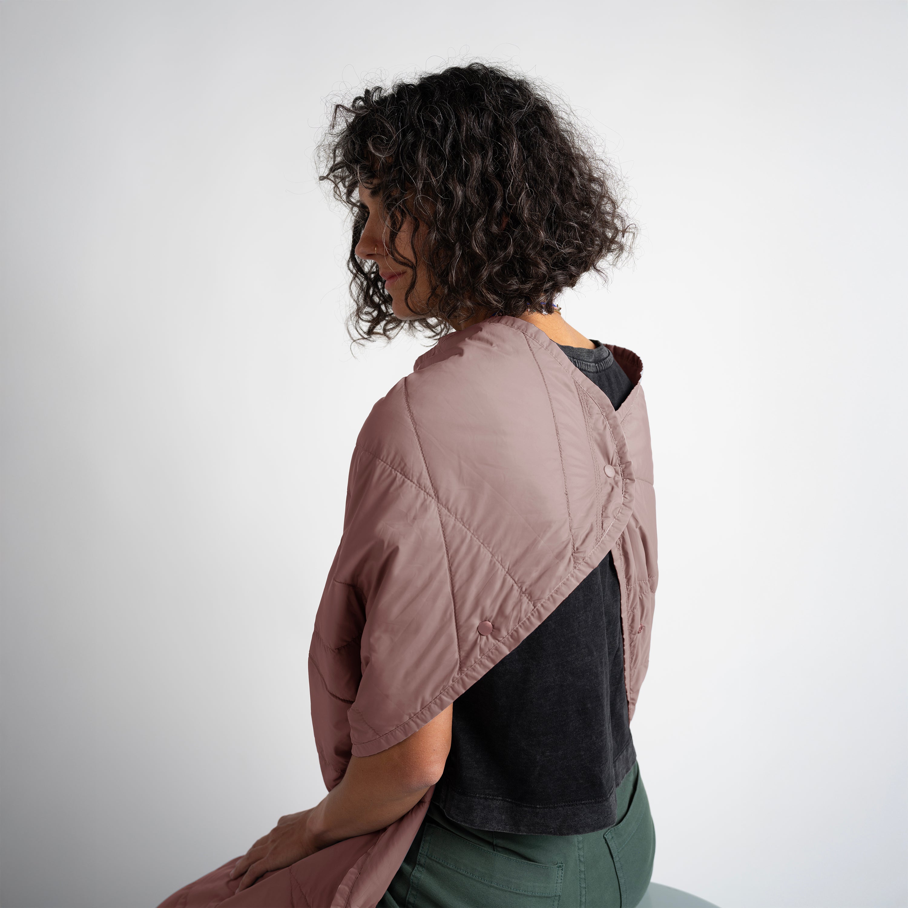 Layover™ Travel Blanket - Packable & Puffy | Quartz