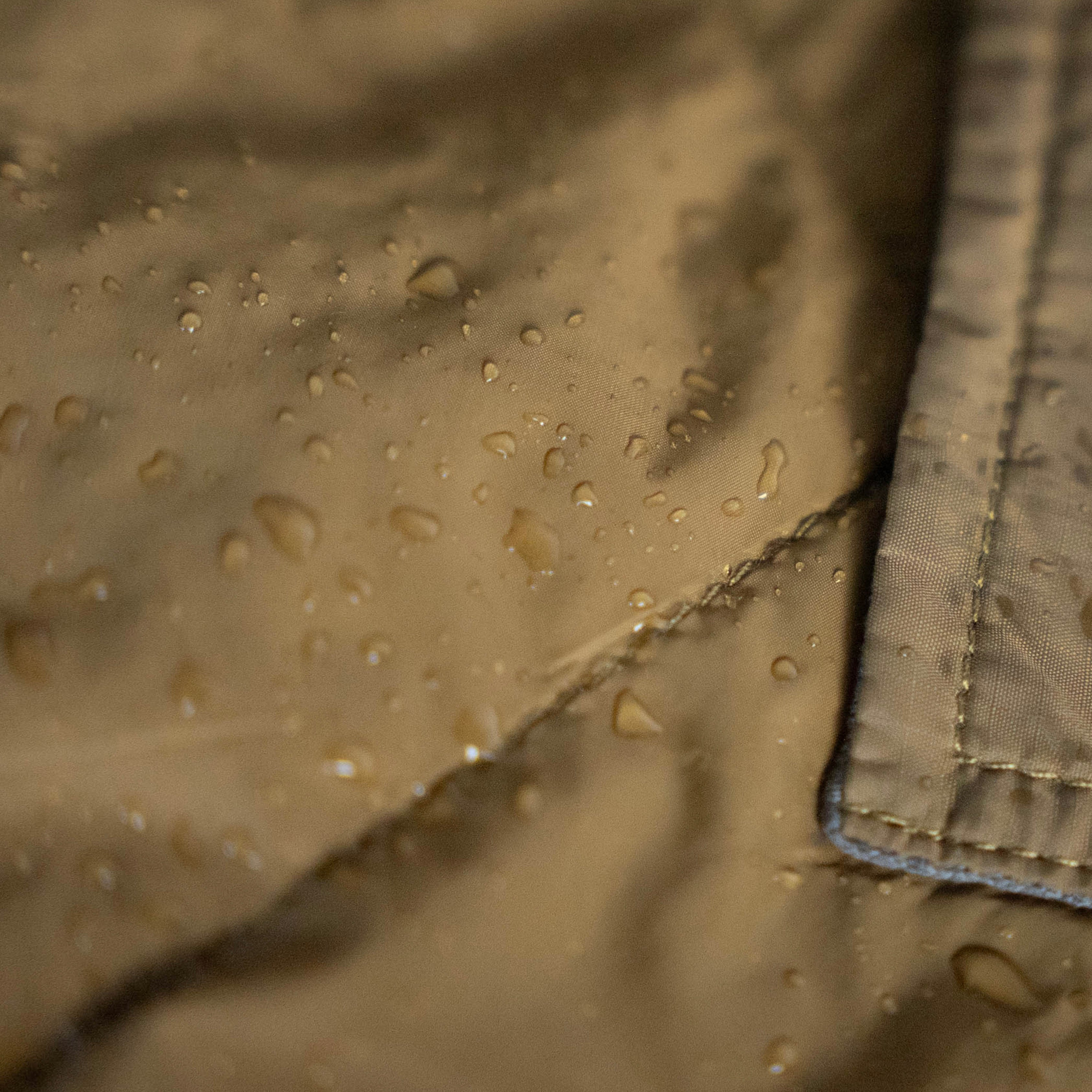 Layover™ Travel Blanket - Packable & Puffy | Desert Lake